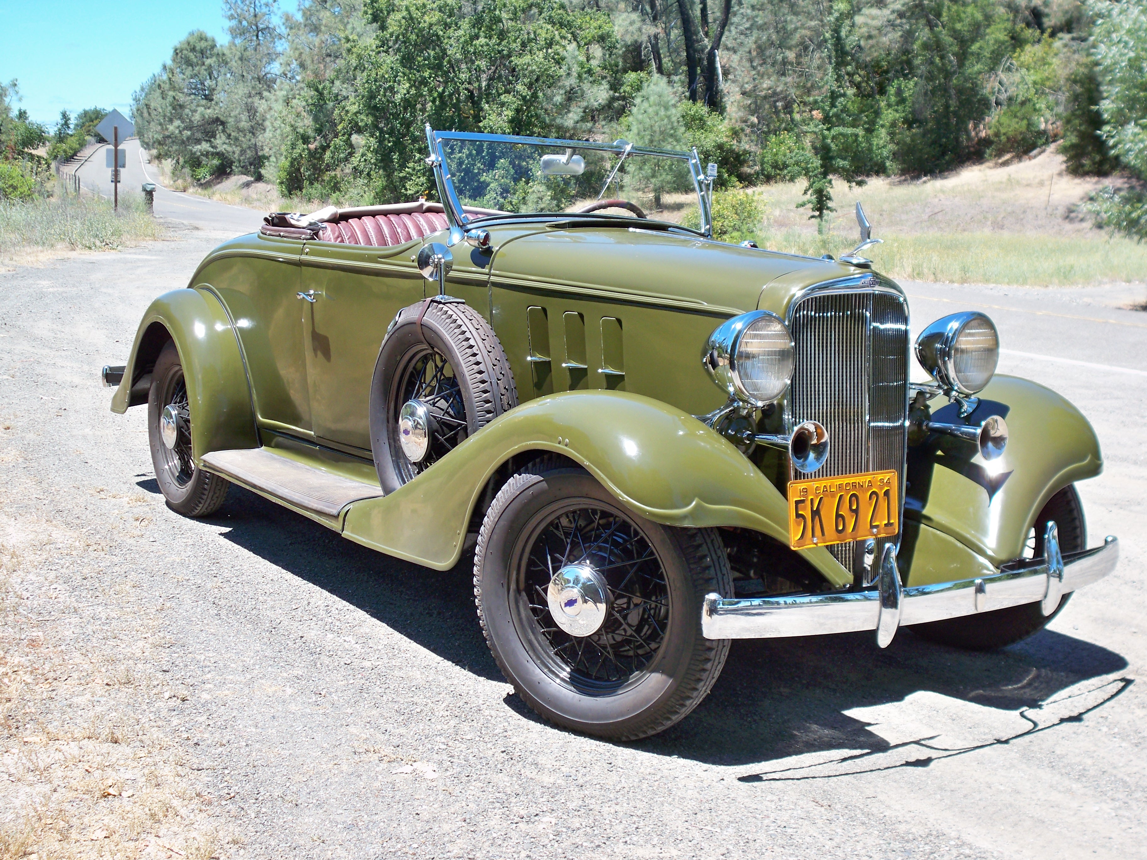 33Chevyroadster7-17-2011016.jpg